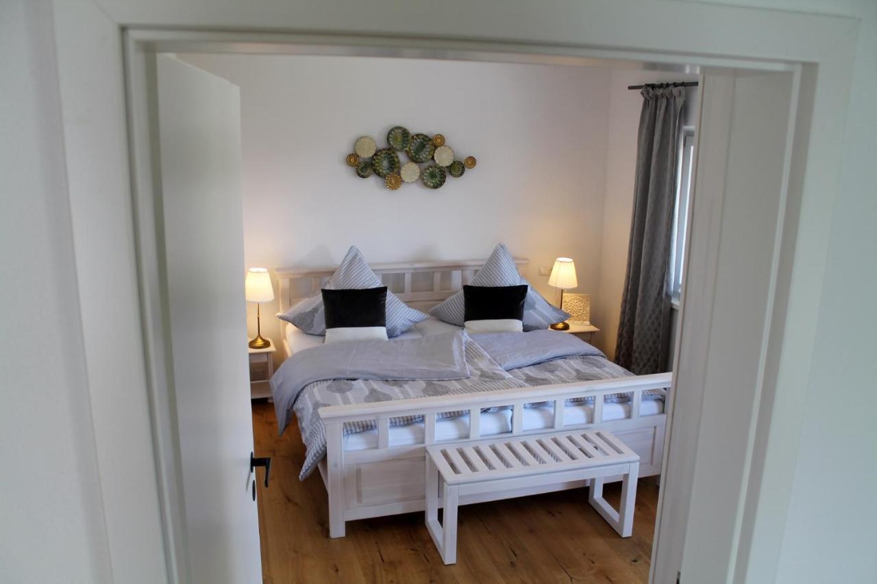 Ferienwohnung Poelzl Chieming Exteriör bild